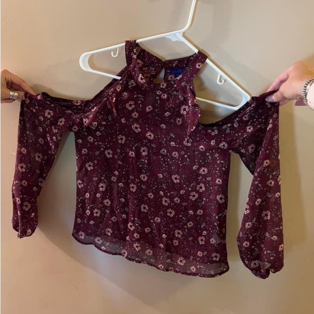 Maroon floral blouse!